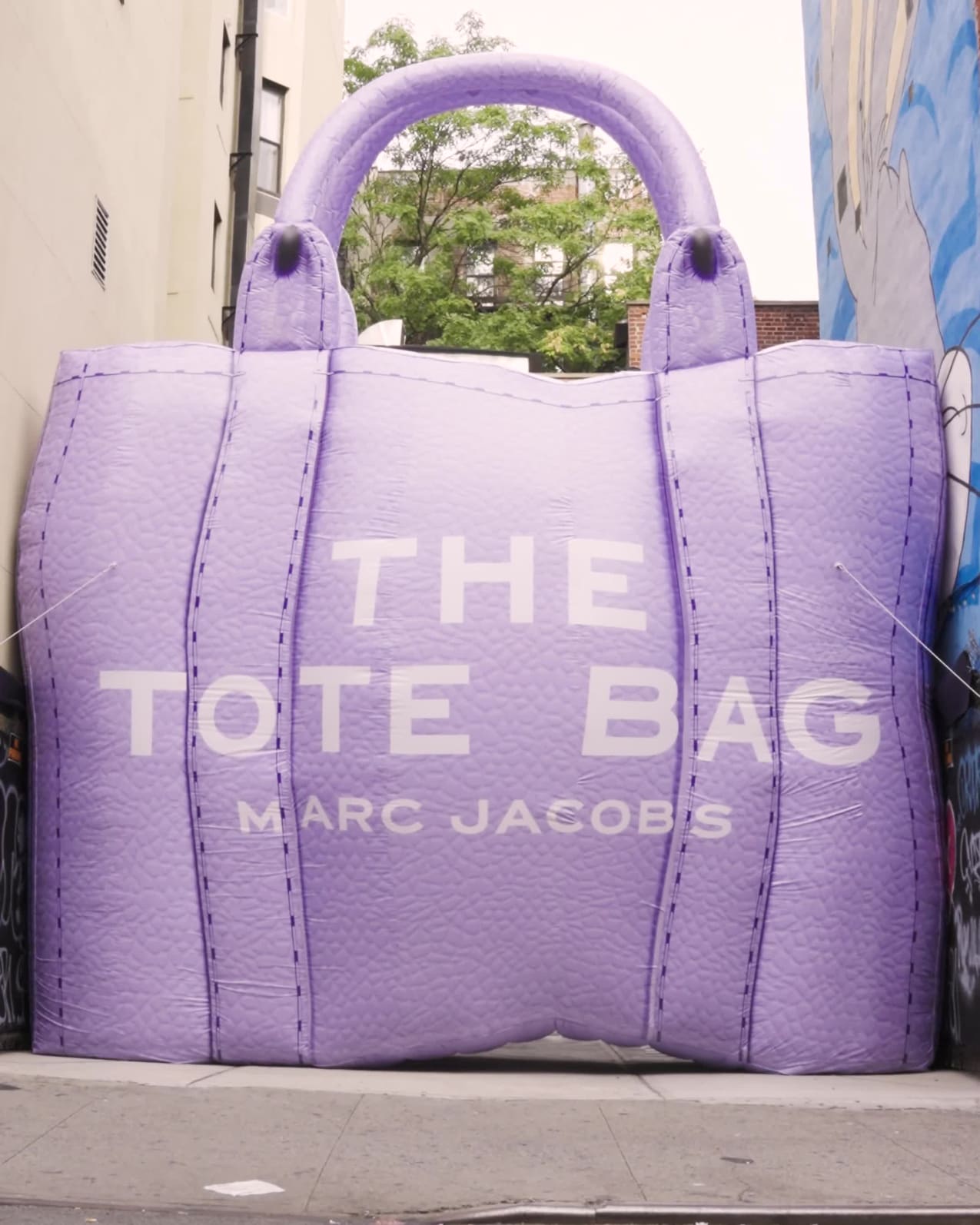 Marc Jacobs - The Tote Bag - Events - Fashion - Mazarine NYC Marc Jacobs - The Tote Bag - Events - Fashion - Mazarine NYC